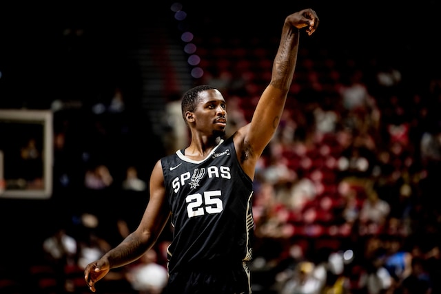 Jones García brilla en triunfo del Austin Spurs sobre Capitanes México