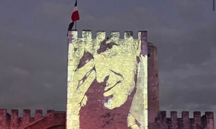 La Zona Colonial conmemora seis décadas de Óscar de la Renta