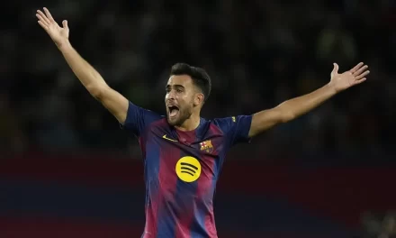 Eric Garcia renueva con el Barcelona hasta junio de 2031