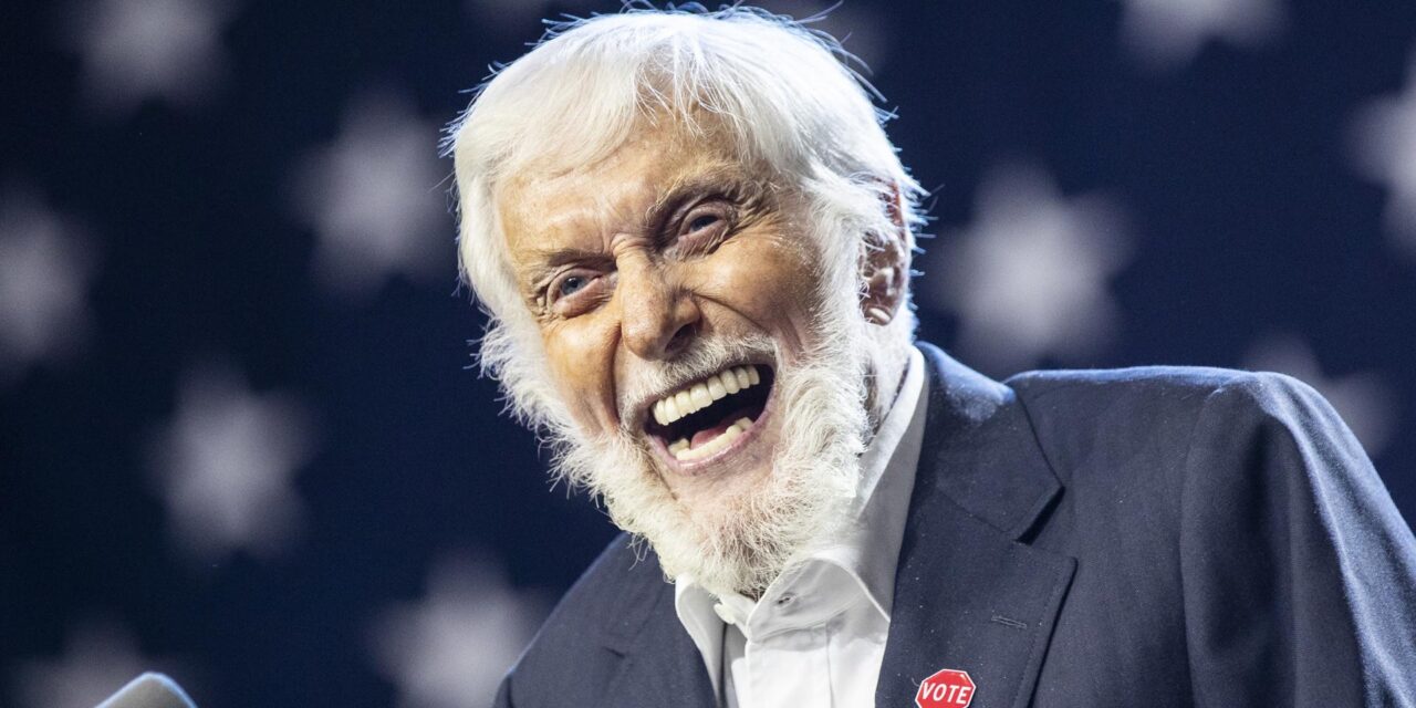 Dick Van Dyke celebra su centenario con la proyección de un documental sobre su vida