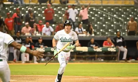 Dramático jonrón de Josh Lester decide triunfo de Estrellas en 10 entradas sobre Leones