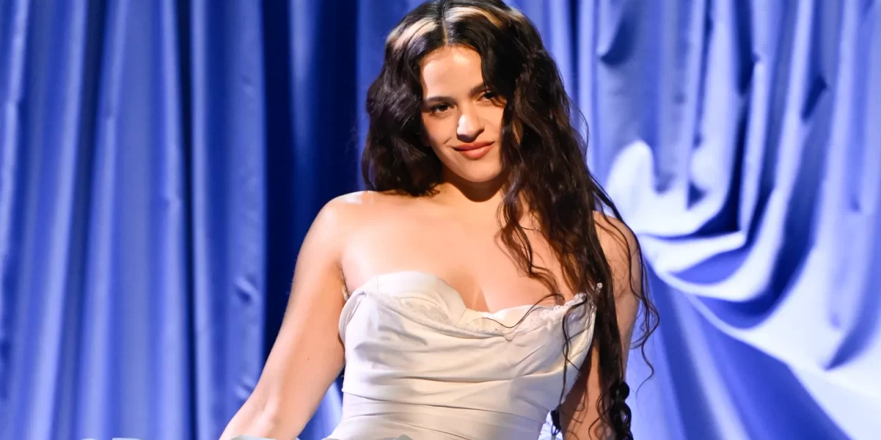 Rosalía estrena el videoclip de “La Perla”, uno de los temas secreto de su disco Lux