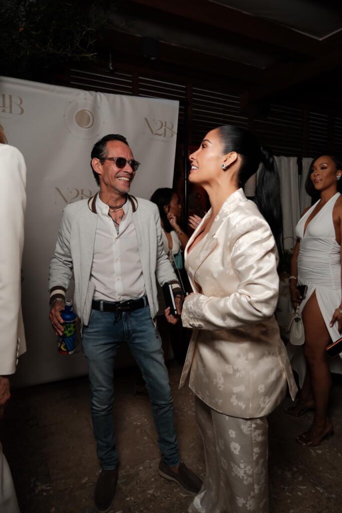 Francelys Infante, esposa de Romeo Santos, debuta como empresaria - Noticias de hoy en República Dominicana | último minuto