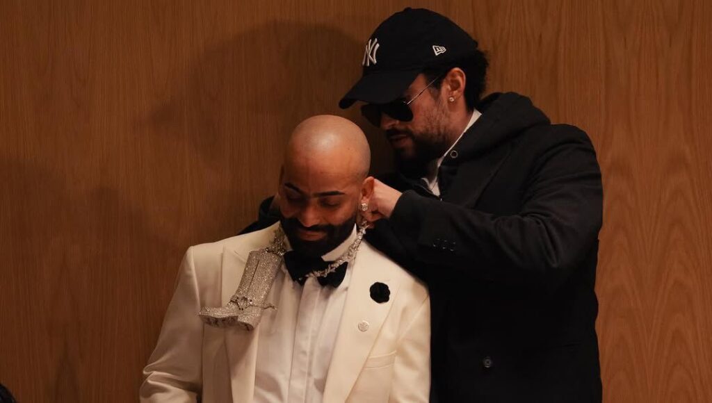 Arcángel celebra 20 años de carrera rodeado de grandes figuras de la música - Noticias de hoy en República Dominicana | último minuto