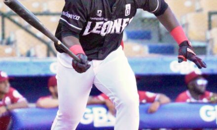 Héctor Rodríguez, un pequeño ‘coloso’ en el Escogido