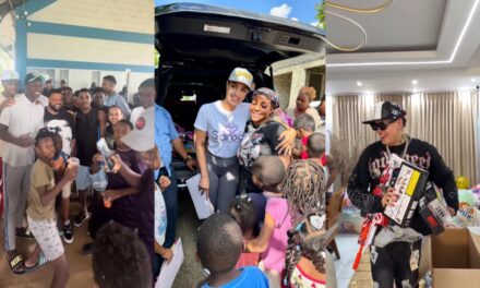 Los muñecos celebran el día de Reyes llevando juguetes a los niños