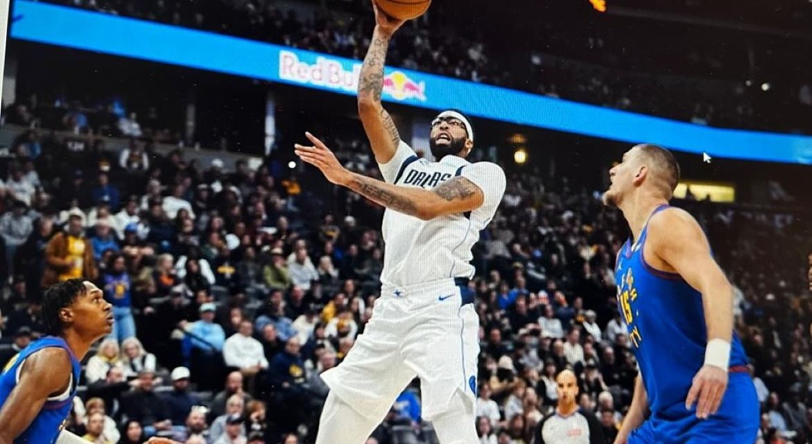 Anthony Davis será mengua varios meses por cirugía de mano