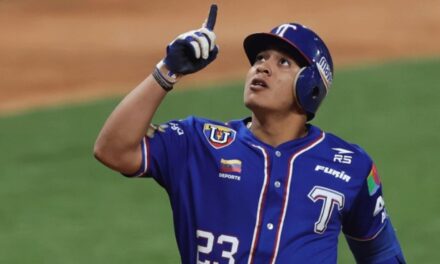 Jadher Areinamo fue prestigioso Novato del Año de la Liga de Béisbol de Venezuela