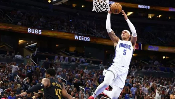 Magic venció a Pelicans 128-118 en el regreso de Moritz Wagner tras su daño de rodilla