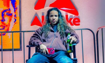 DJ Cocoo ganó una computadora para juegos posteriormente de “Live Extended”