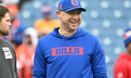 Buffalo Bills nombran a Joe Brady como su nuevo preparador en director | De Extremo Minuto