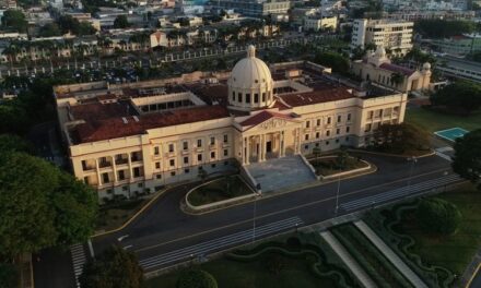 El gobierno anuncia cambios de recibidor y nombra nuevos ministros