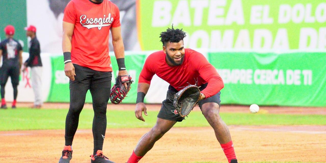 Héctor Rodríguez jugará la Serie Final con los Leones del Escogido