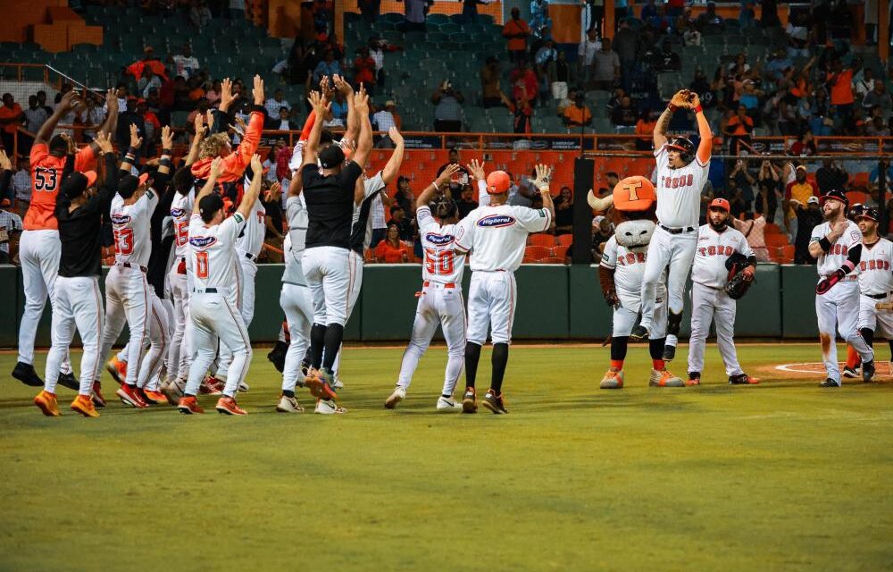 Yairo Muñoz lidera remontada taurina y los Toros se afianzan en el segundo motivo