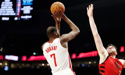 Kevin Durant supera a Wilt Chamberlain y se sitúa en séptimo puesto de máximos anotadores 