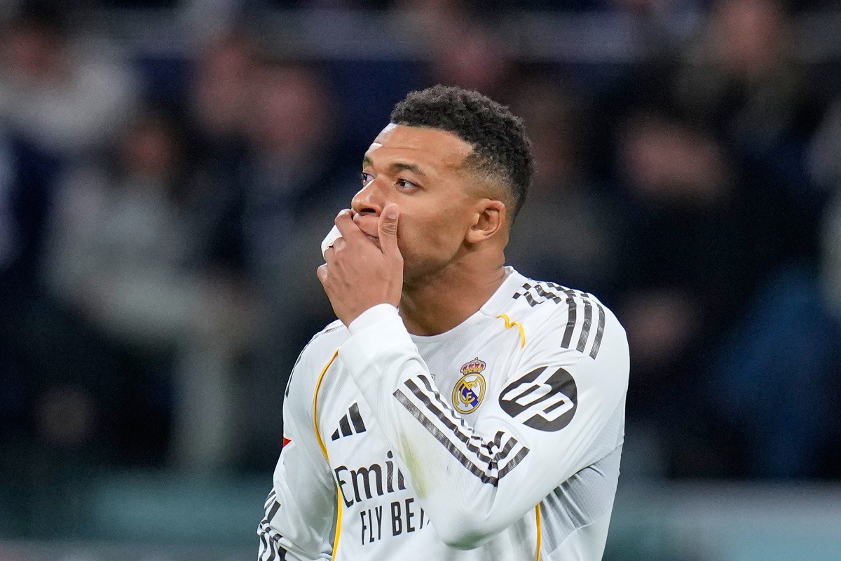 Kylian Mbappé tiene como objetivo obtener al clásico tras traumatismo