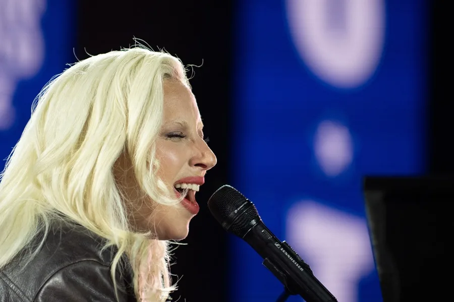 Lady Gaga se suma a la directorio de artistas confirmados