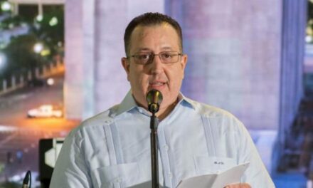 Ministro de Finanzas dice que República Dominicana no enfrenta crisis económica