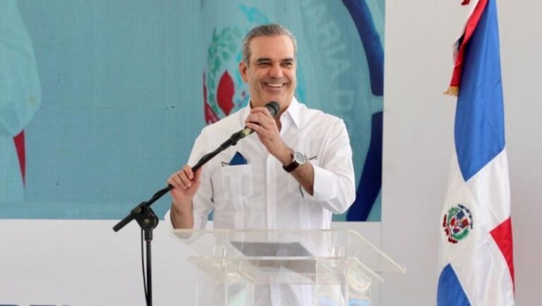 Presidente Abinader declara 2026 “el año de Samaná”