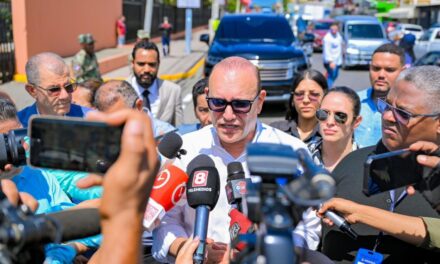 Santiago ve ganancias en turismo y conectividad aérea tras FITUR