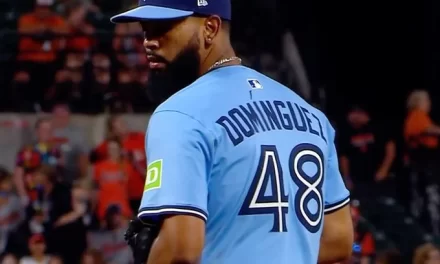 Medias Blancas pactan por dos abriles con el lanzallamas Seranthony Domínguez