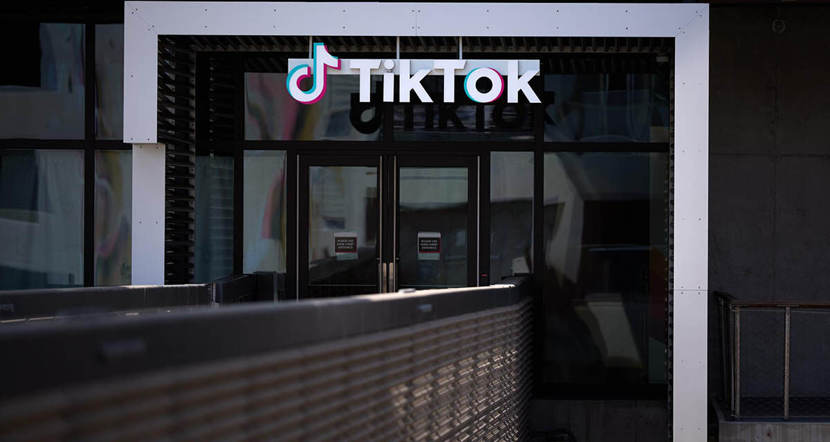 TikTok estadounidense alega fallos técnicos tras acusaciones de censura por motivos políticos