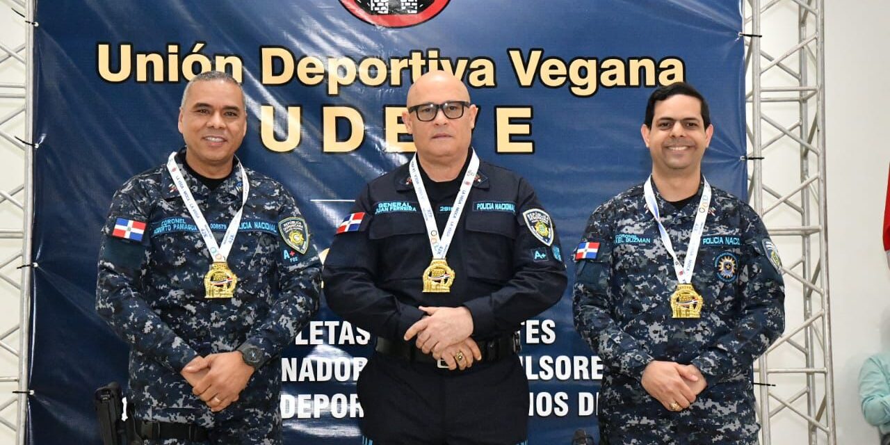 Policía Nacional recibe inspección de la Unión Deportiva