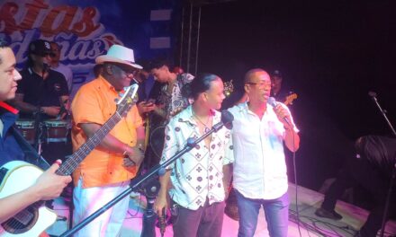 Arroyo Barril celebra fiesta navideña