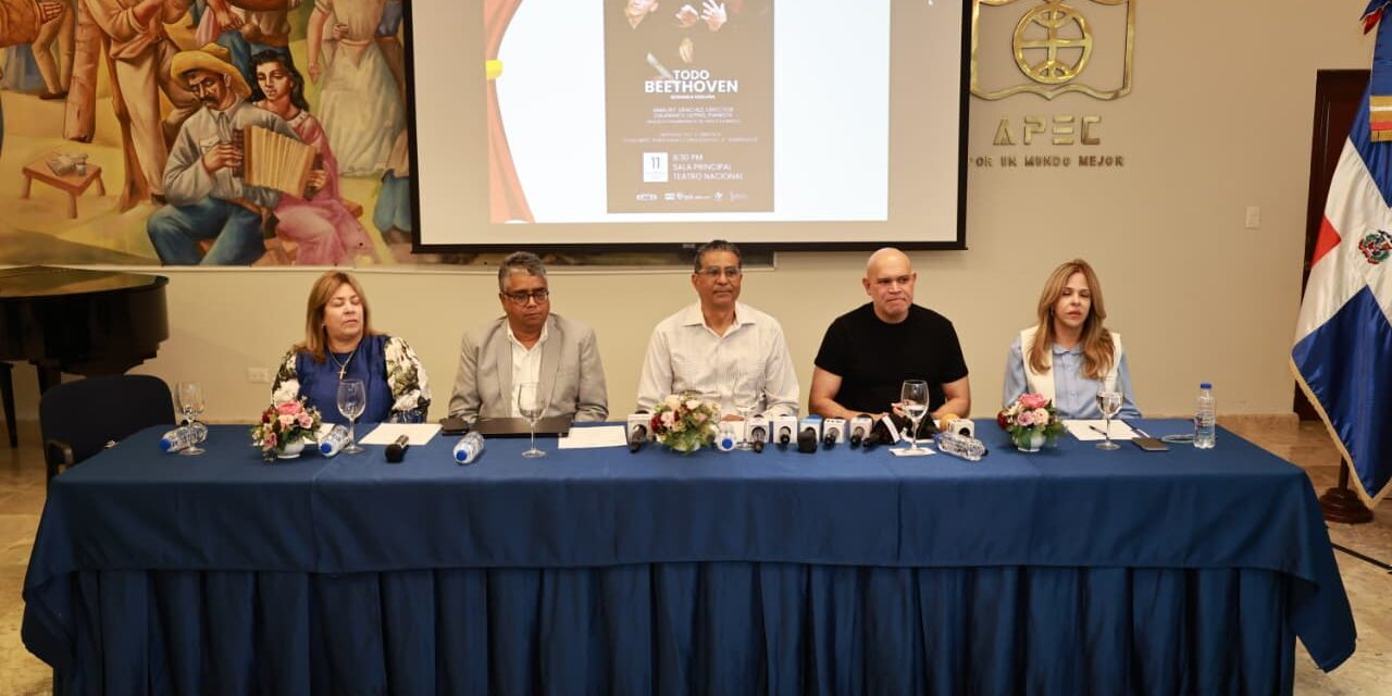 Amaury Sánchez: dirigiendo a Beethoven para Promapec