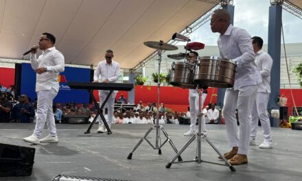 Al ritmo de Chiquito Team Band estrenan la Plaza Multiusos