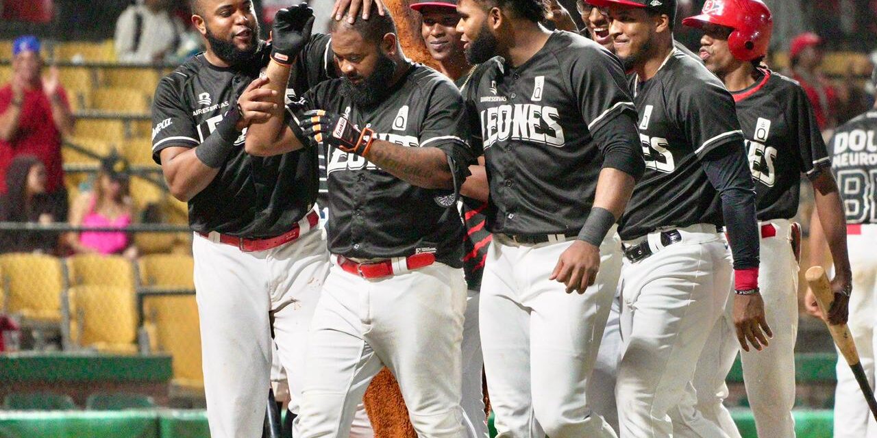 Leones del Escogido avanzan a la Serie Final por segundo año consecutivo