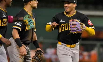 Águilas se meten de empachado en la pelea por la clasificación