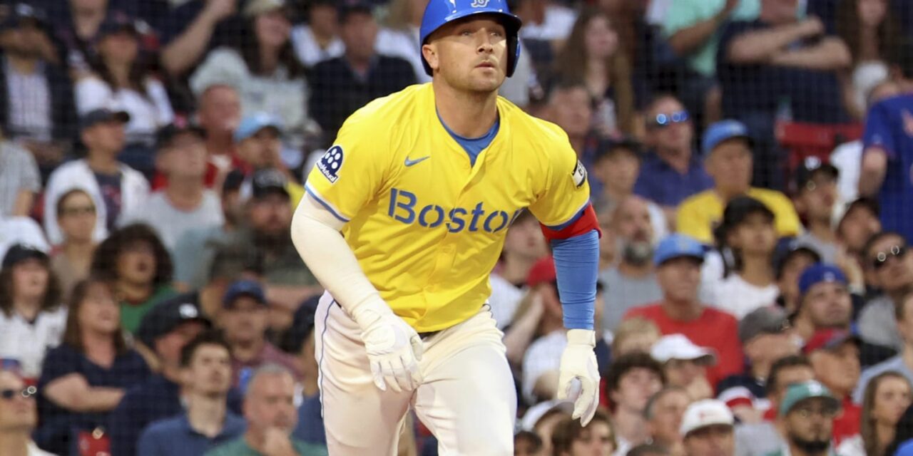 Medias Rojas le hacen una “oferta agresiva” a Alex Bregman