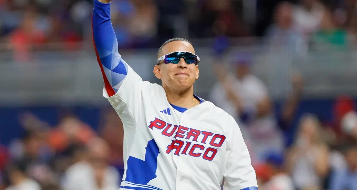 Daddy Yankee celebra vencimiento de su equipo de béisbol los Cangrejeros en Puerto Rico