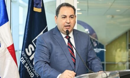 Mario Lama renuncia a la dirección del Servicio Nacional de Salud