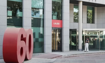 LaLiga ofrece 50 euros a usuarios que denuncien establecimientos que emitan fútbol ilegal | De Postrer Minuto