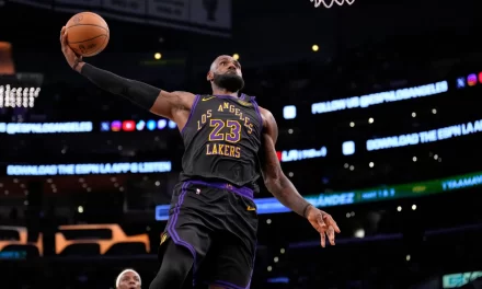 LeBron James es nuevamente un All-Star