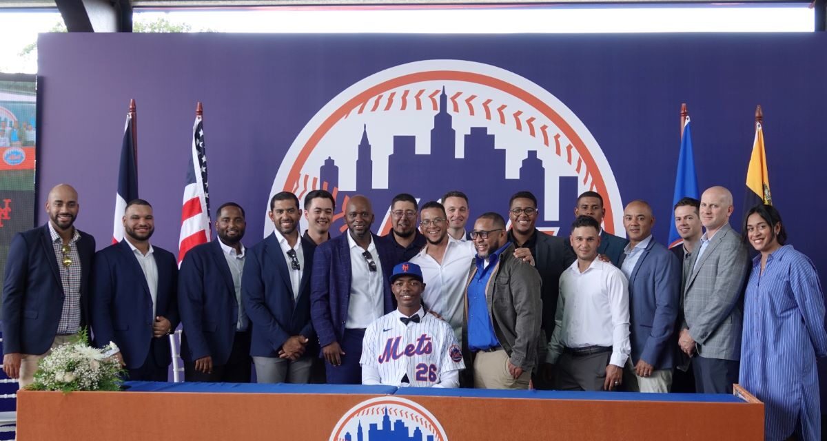 Mets confían en talento dominicano y firman a Wandy Asigen por US$3.9M