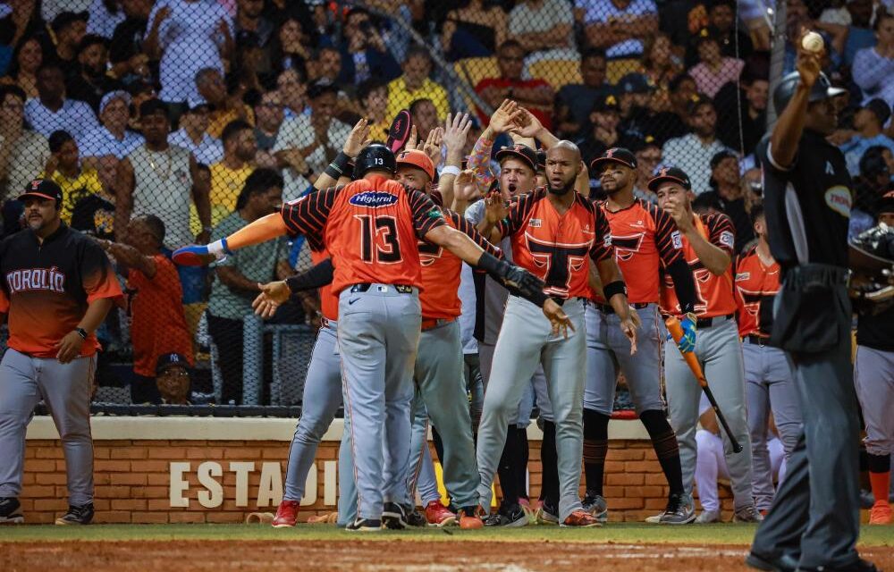 Toros blanquean a las Águilas y quedan solos en segundo emplazamiento