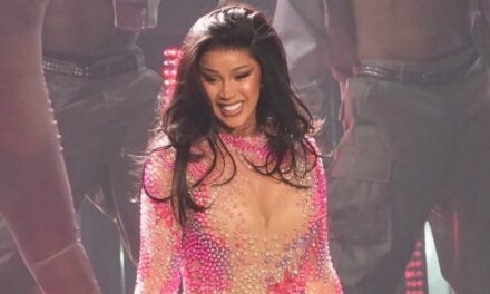 Cardi B ataca a ICE al inicio de su tournée