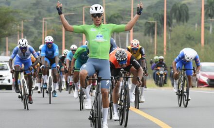 Wilmer Paredes ganó segunda etapa Vuelta Ciclística