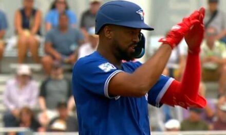 Esmerlyn Valdez dornajo jonrón con las bases llenas; Eloy Jiménez, Hr. y H2