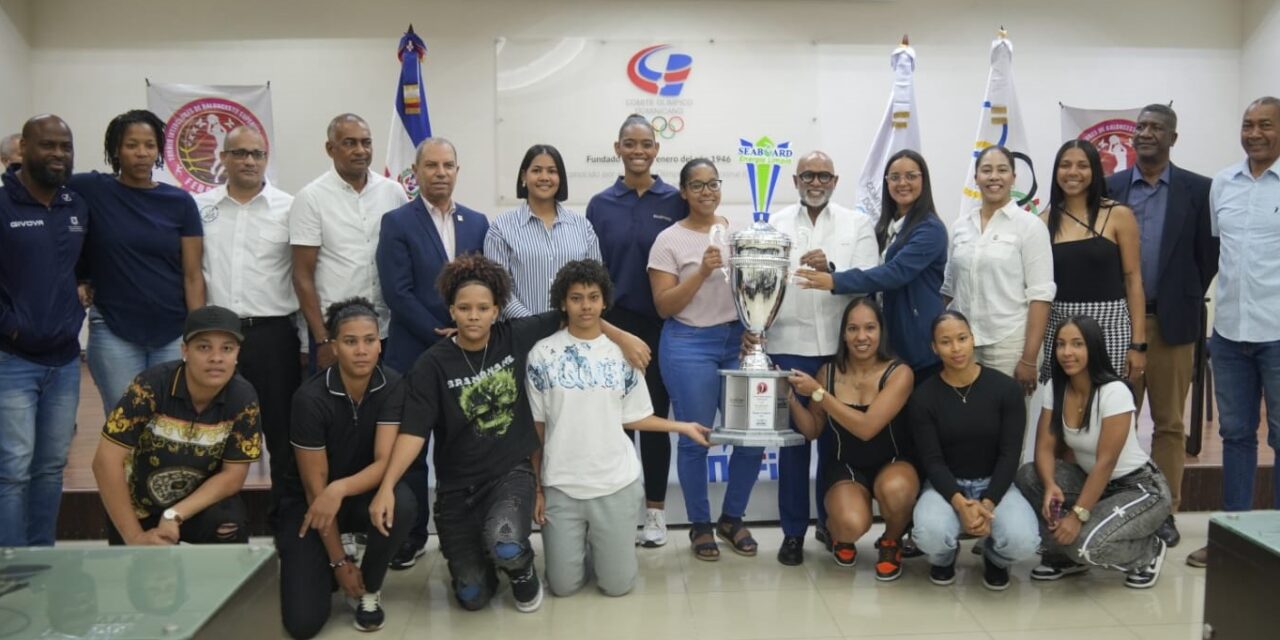 Federación Dominicana de Clubes reconoce a las mejores del XII Torneo Superior Femenino 2025 | De Zaguero Minuto
