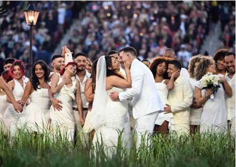 Pareja se casó en Super Bowl propuesta nunca imaginada Bad Bunny