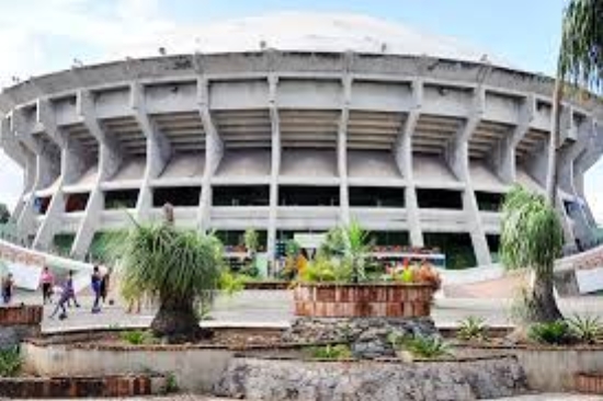 Luis Abinader garantiza coliseo es intocable