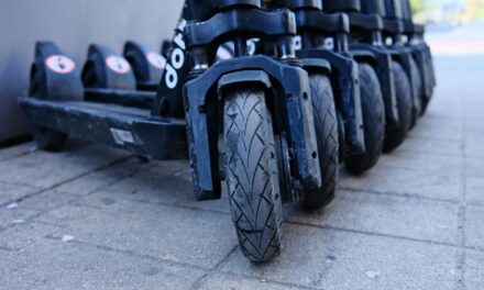 El Gobierno regulará los patinetes eléctricos tras el aumento de los accidentes