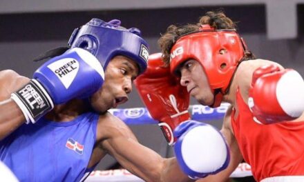 Ezequiel Medina domina con autoridad en la segunda marcha de la XLV Copa Independencia de Boxeo | De Postrer Minuto