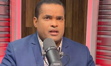 Vídeo | “Después de una llamada a la línea de salud mental 811… todo queda en un simple contacto telefónico”, dice Valentín Pérez.