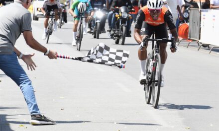 Vuelta Ciclística Independencia Nacional: Danielky Cedeño conquista la primera etapa en La Romana | De Postrero Minuto