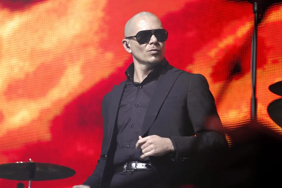 Pitbull intentará amonedar el récord Guinness de calvas